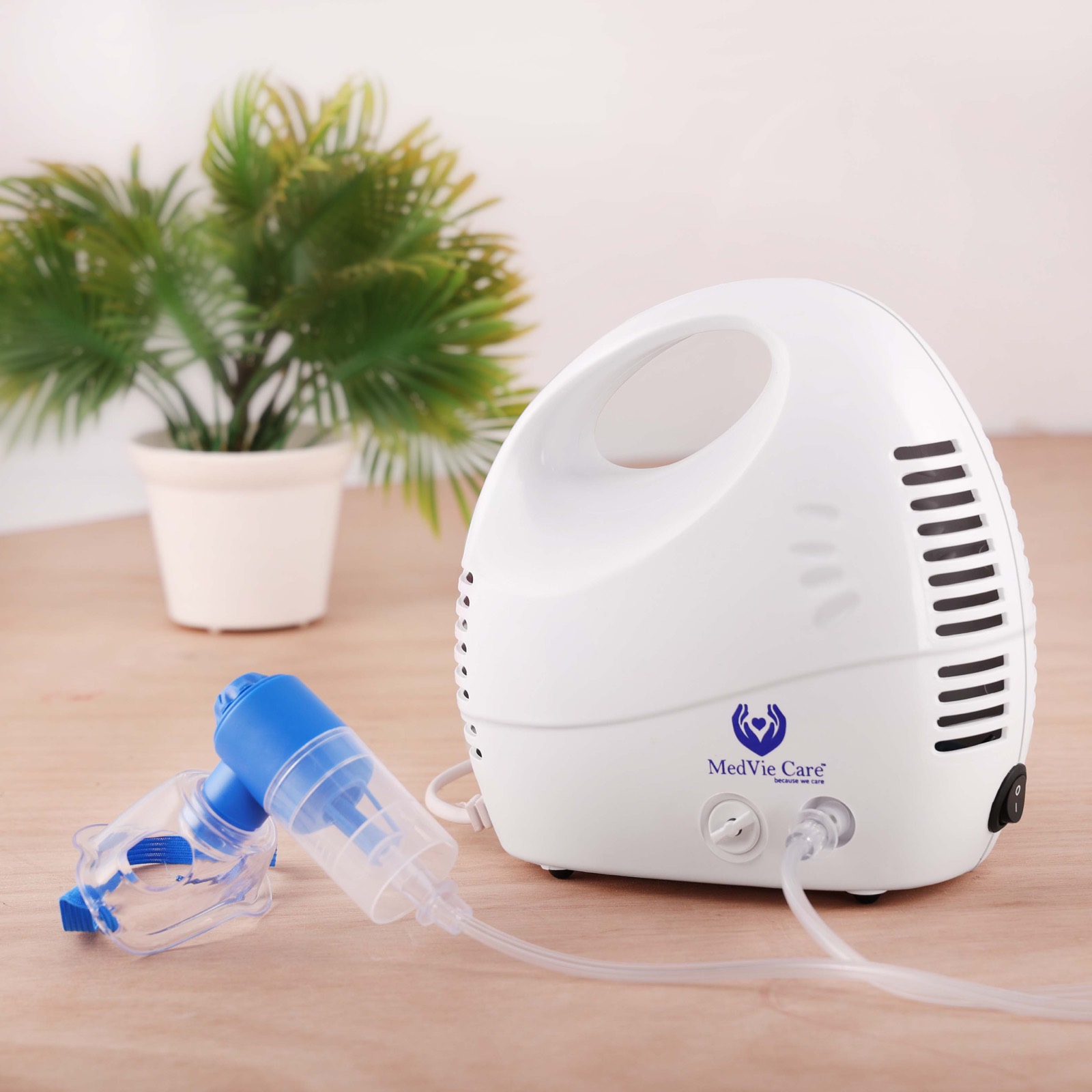 MC-NB03 nebulizer in a home setting
